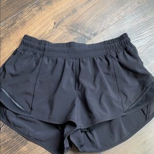 lululemon hotty hot shorts